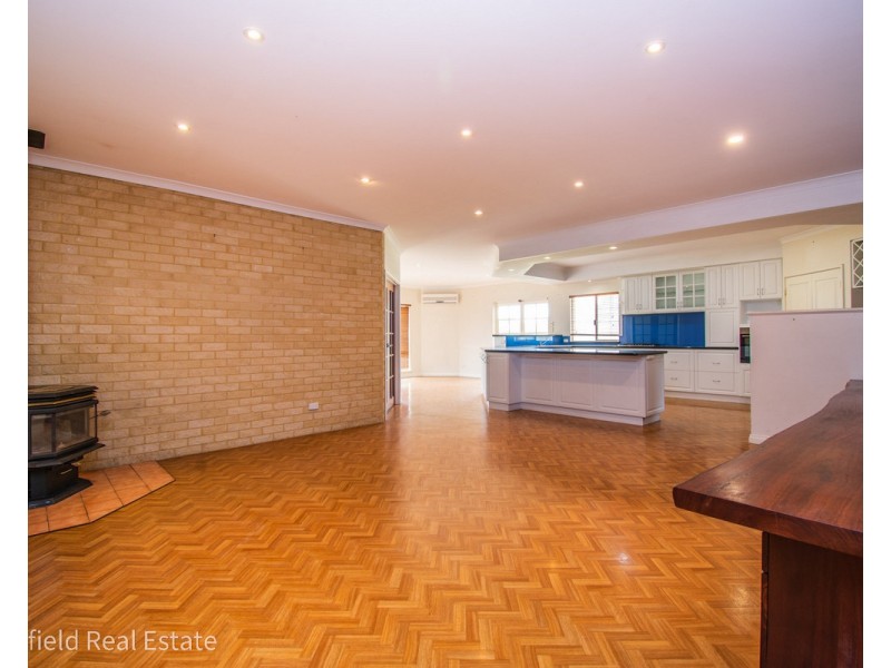 18 Harvey Road, Warrenup WA 6330