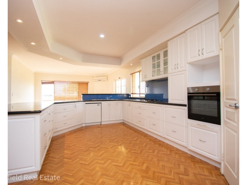 18 Harvey Road, Warrenup WA 6330