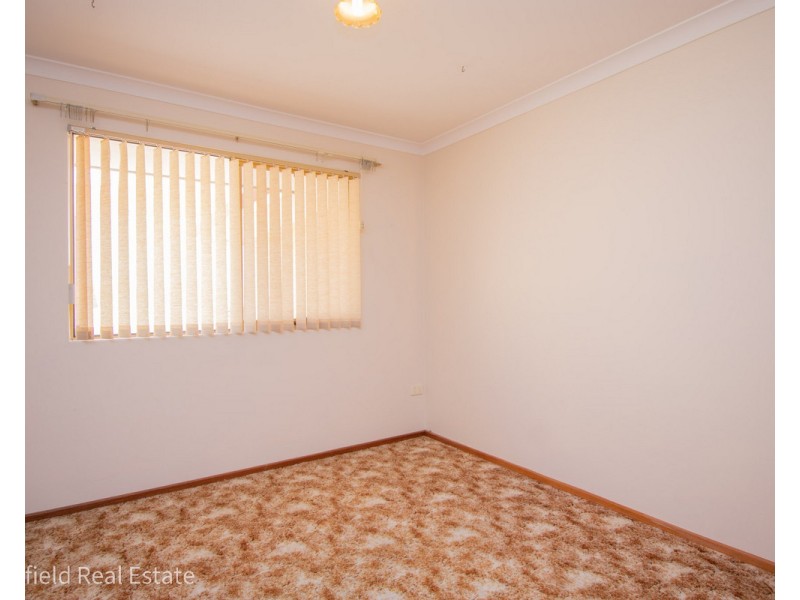 16 Barnesby Drive, Yakamia WA 6330