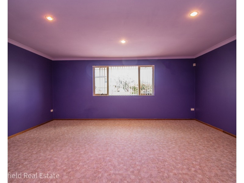 16 Barnesby Drive, Yakamia WA 6330