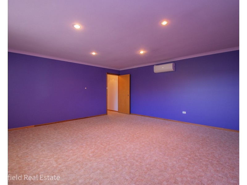 16 Barnesby Drive, Yakamia WA 6330