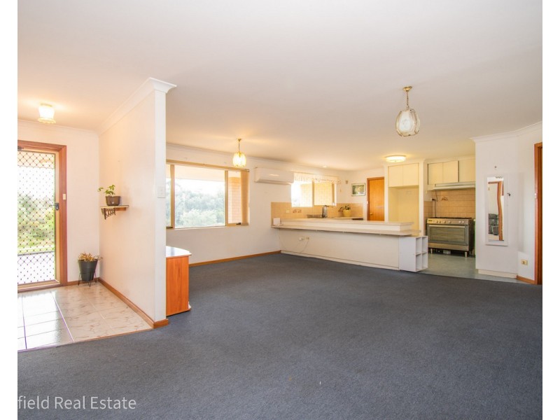 16 Barnesby Drive, Yakamia WA 6330