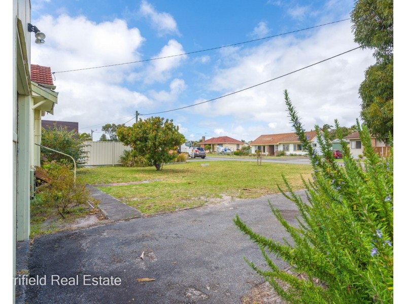 12 Hillman Street, Spencer Park WA 6330