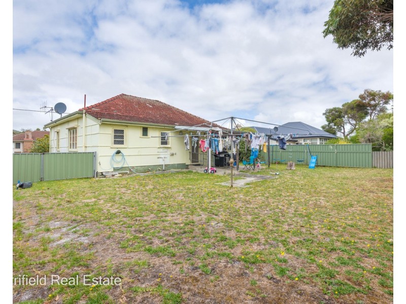 12 Hillman Street, Spencer Park WA 6330