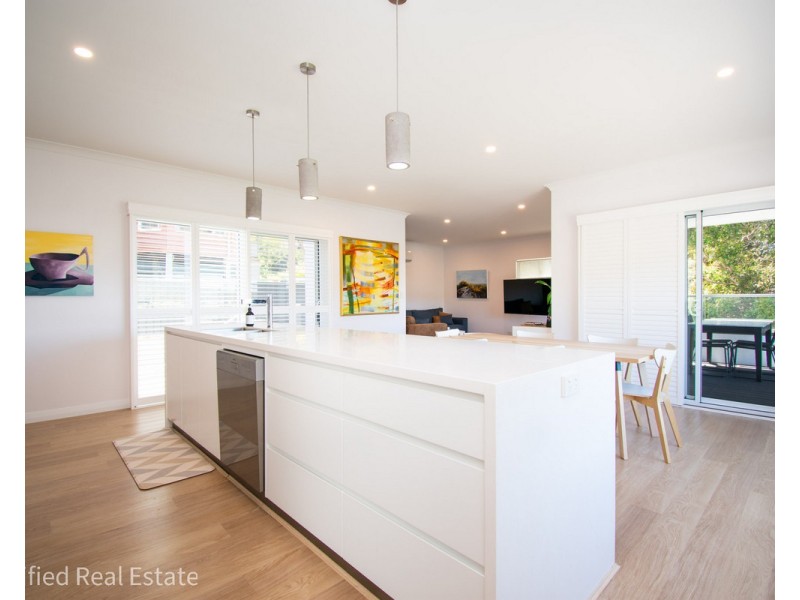 8A Beauchamp Street, Mira Mar WA 6330