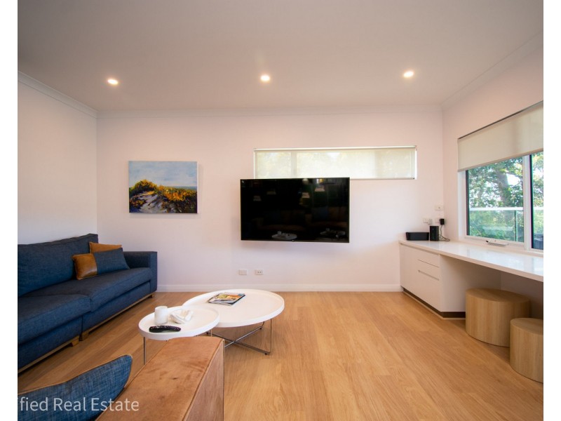 8A Beauchamp Street, Mira Mar WA 6330