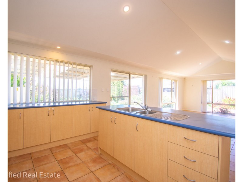 15 Chauncy Way, Spencer Park WA 6330