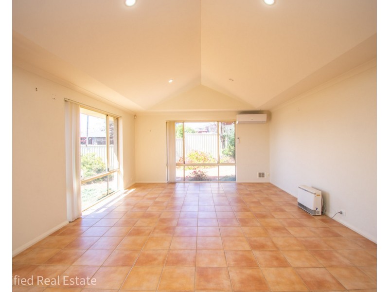 15 Chauncy Way, Spencer Park WA 6330