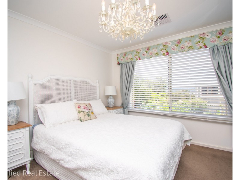 86 Allwood Parade, Bayonet Head WA 6330