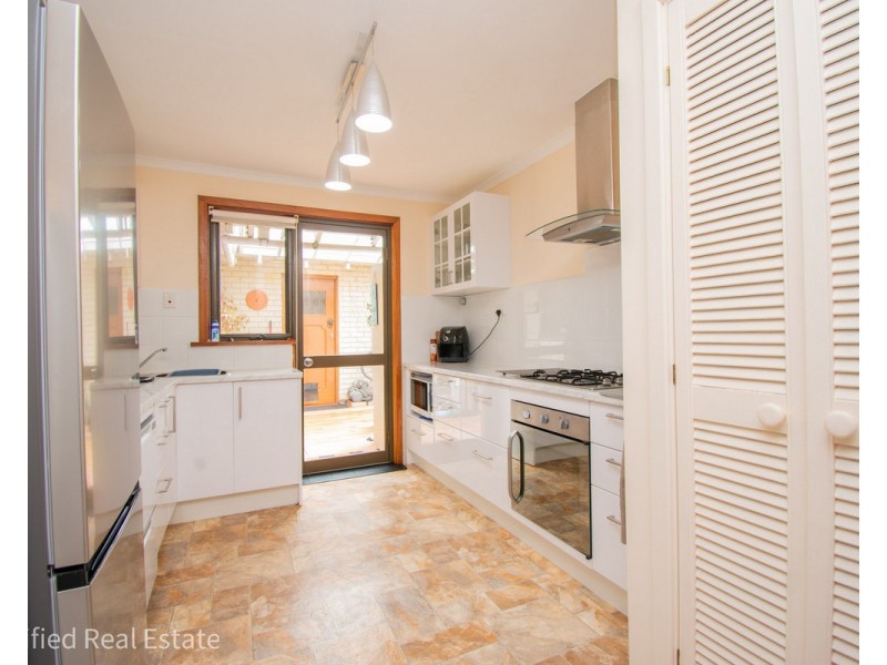 7 Hugel Place, Spencer Park WA 6330