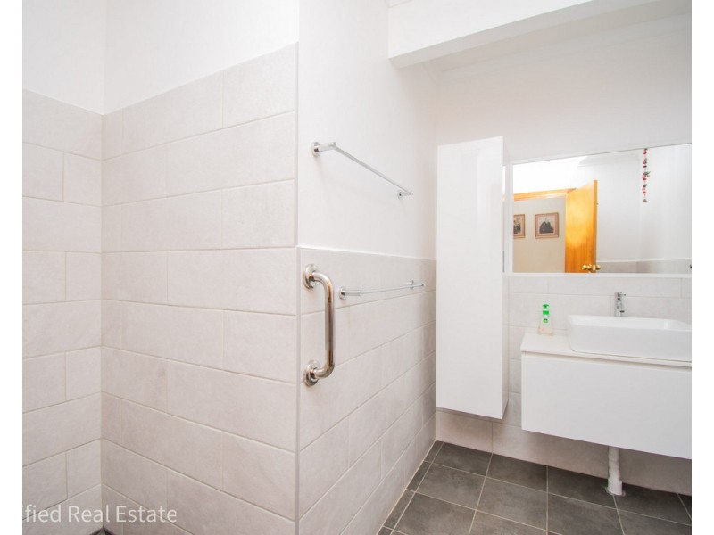 7 Hugel Place, Spencer Park WA 6330