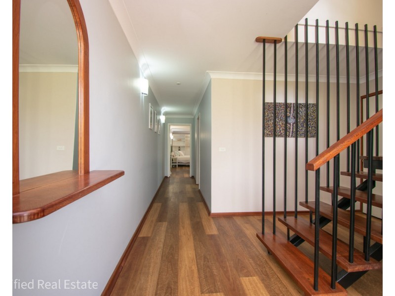 8 Breaksea Crescent, Collingwood Heights WA 6330