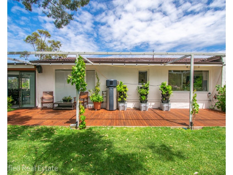8 Breaksea Crescent, Collingwood Heights WA 6330