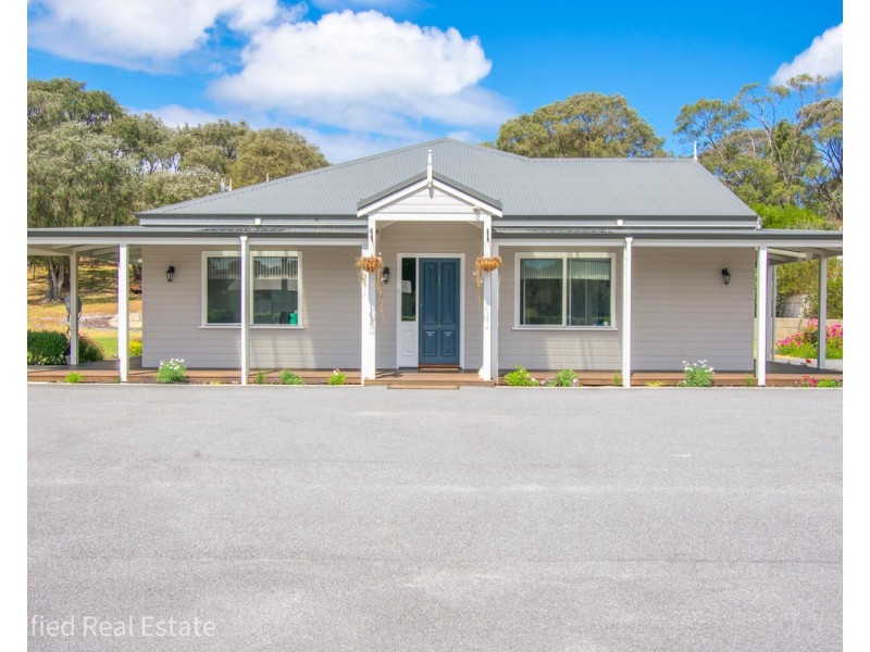 102 Princess Avenue, Robinson WA 6330