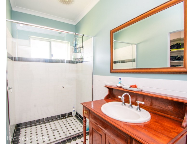 102 Princess Avenue, Robinson WA 6330