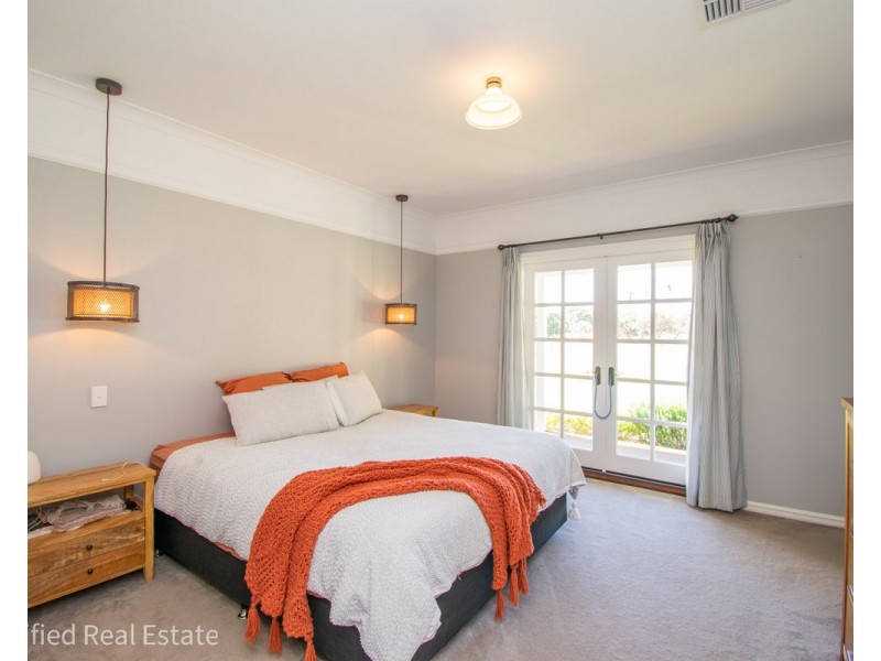 102 Princess Avenue, Robinson WA 6330