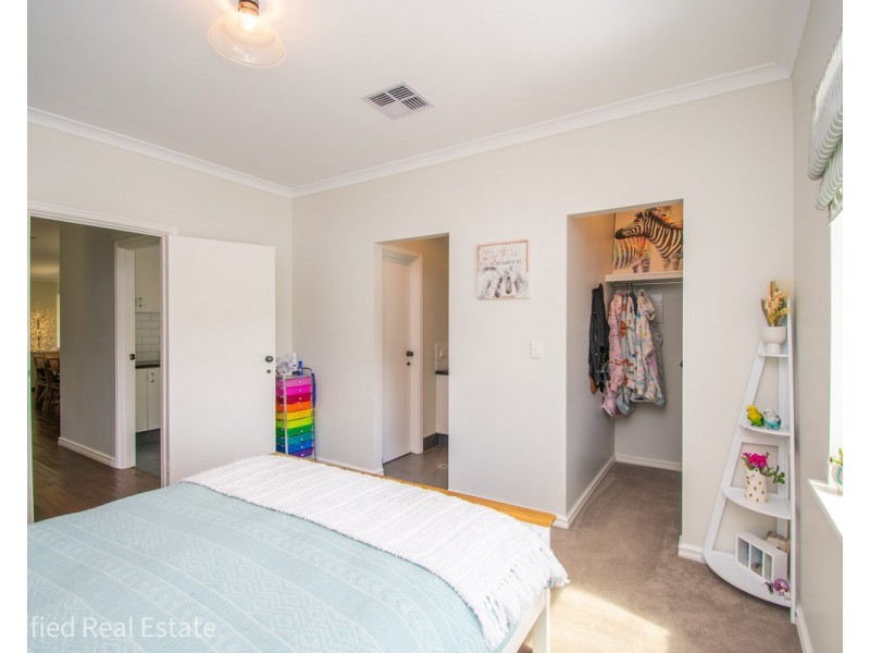 102 Princess Avenue, Robinson WA 6330