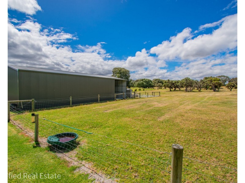 102 Princess Avenue, Robinson WA 6330
