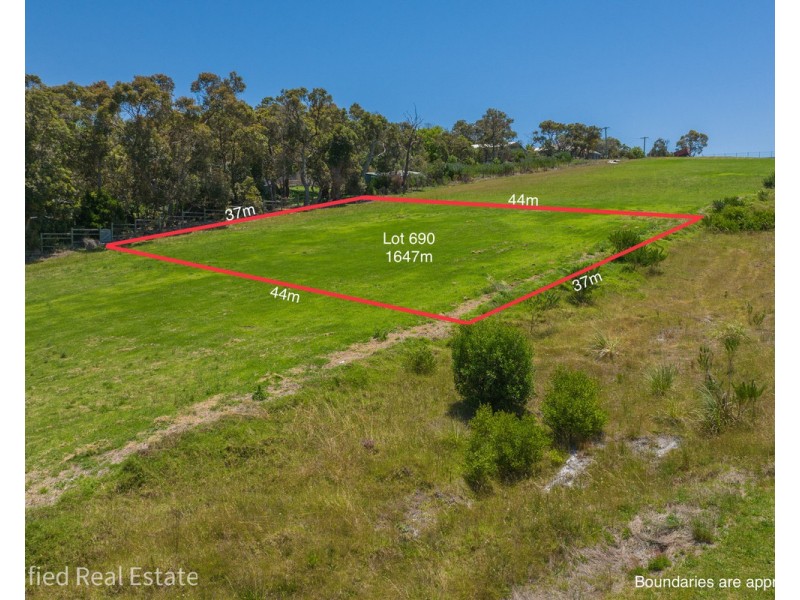 690 Greyhound Circle, Gledhow WA 6330