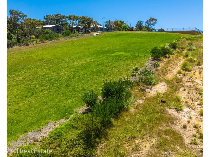 691 Greyhound Circle, Gledhow WA 6330