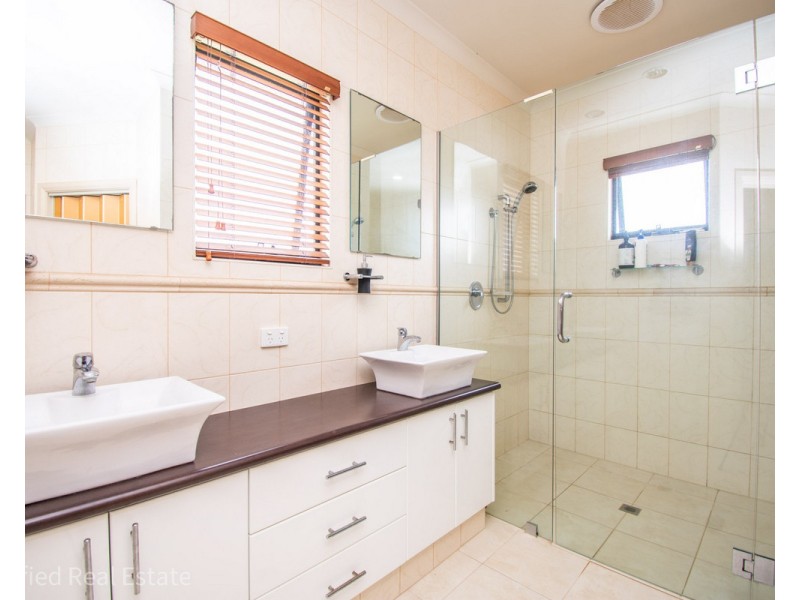 15 Miramar Road, Mira Mar WA 6330