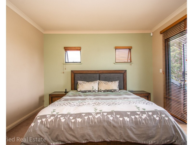 15 Miramar Road, Mira Mar WA 6330