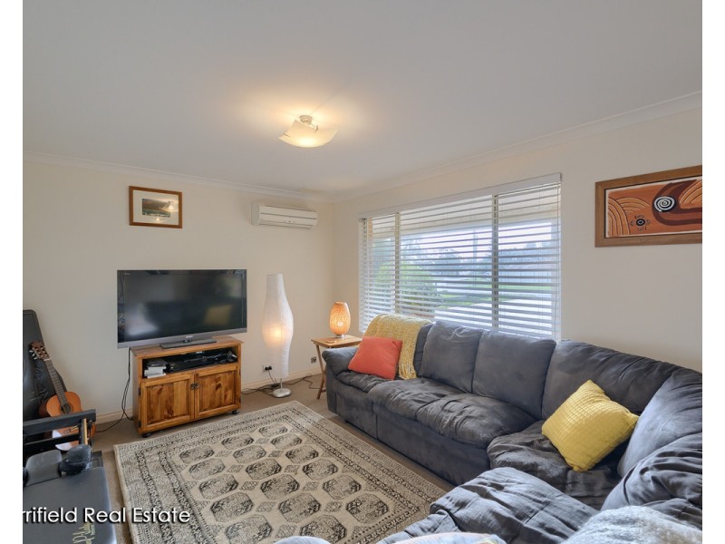 8 Lambert Street, Lockyer WA 6330