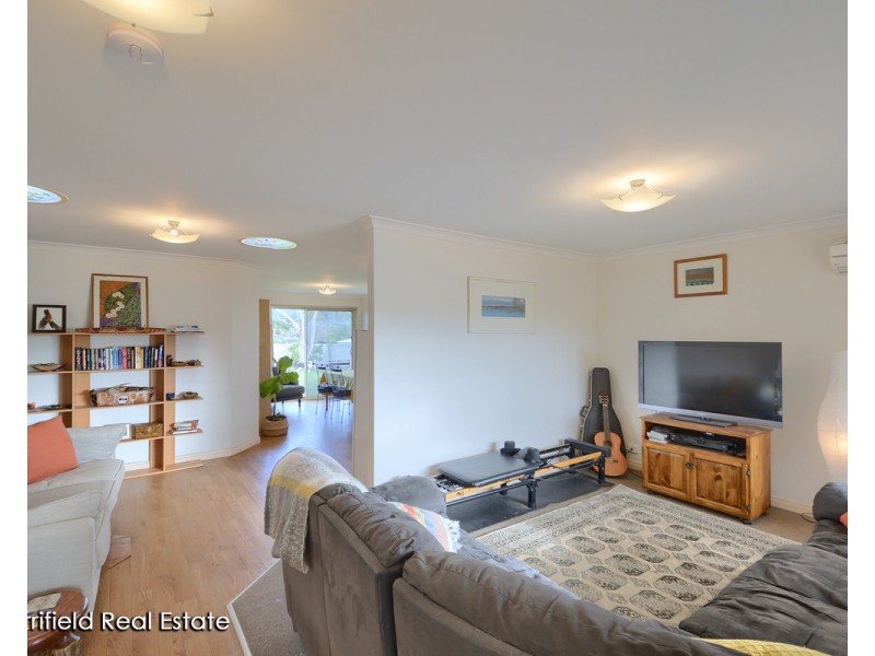 8 Lambert Street, Lockyer WA 6330