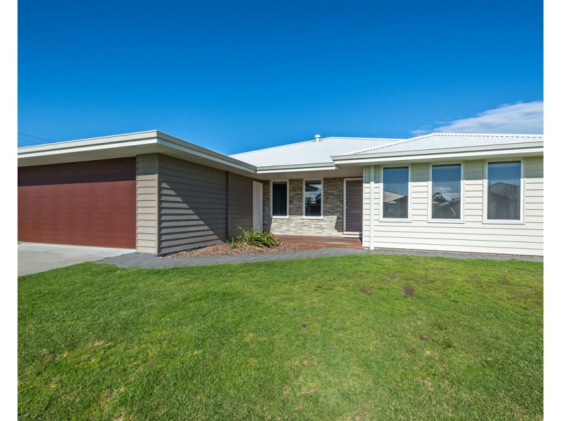 3 Orion Avenue, Mckail WA 6330