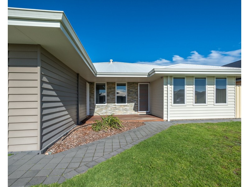 3 Orion Avenue, Mckail WA 6330