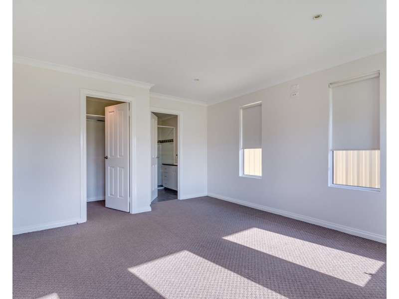 3 Orion Avenue, Mckail WA 6330