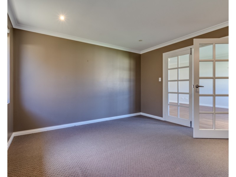 3 Orion Avenue, Mckail WA 6330