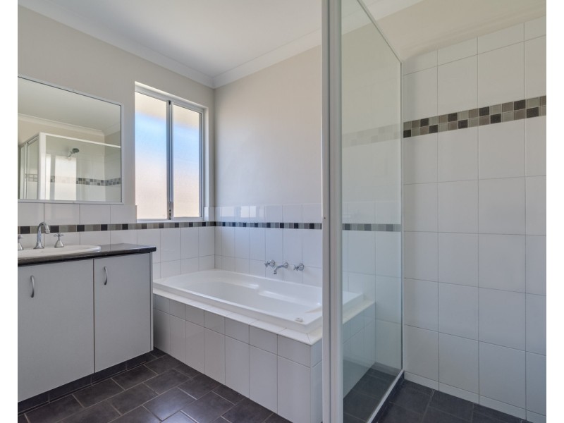 3 Orion Avenue, Mckail WA 6330