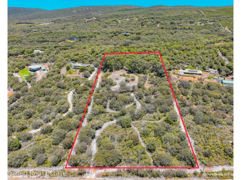 47 Diamond Street, Little Grove WA 6330