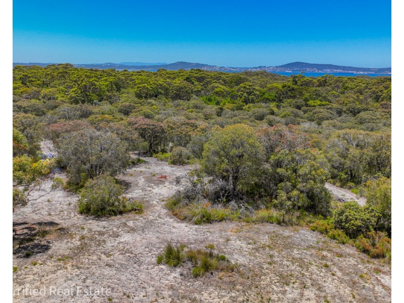 47 Diamond Street, Little Grove WA 6330