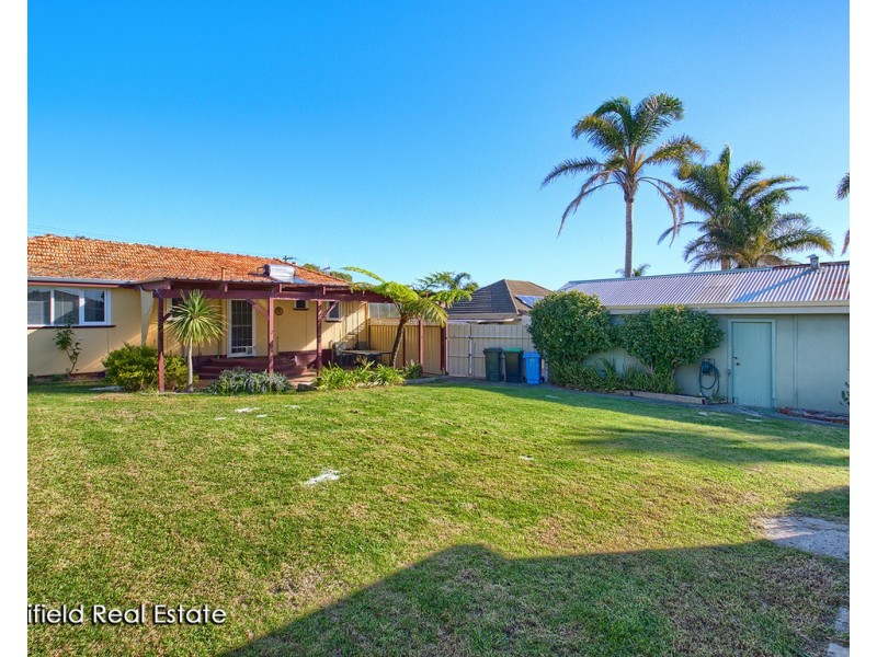 10 David Street, Spencer Park WA 6330