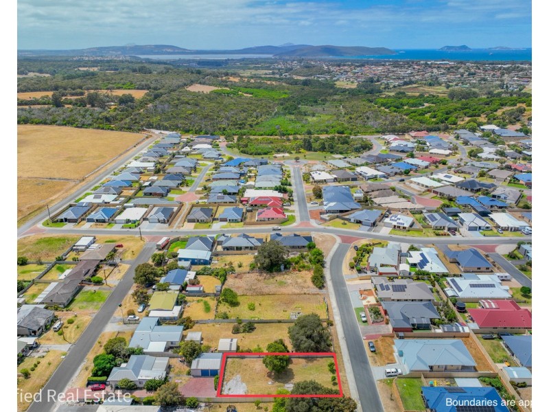 10 Hayward Crescent, Yakamia WA 6330