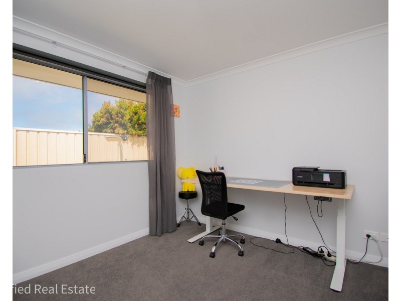2 Teatree Way, Yakamia WA 6330