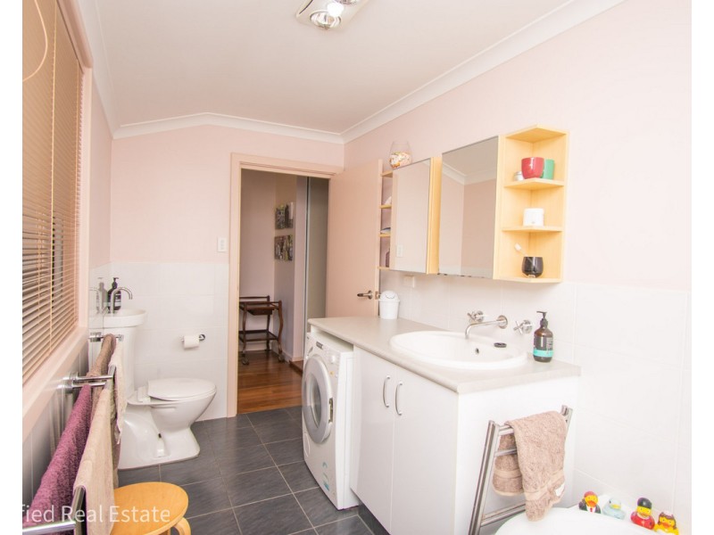 21 Nesbitt Road, Spencer Park WA 6330
