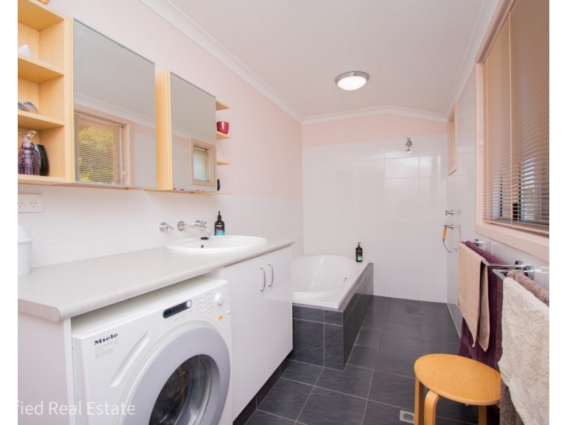 21 Nesbitt Road, Spencer Park WA 6330