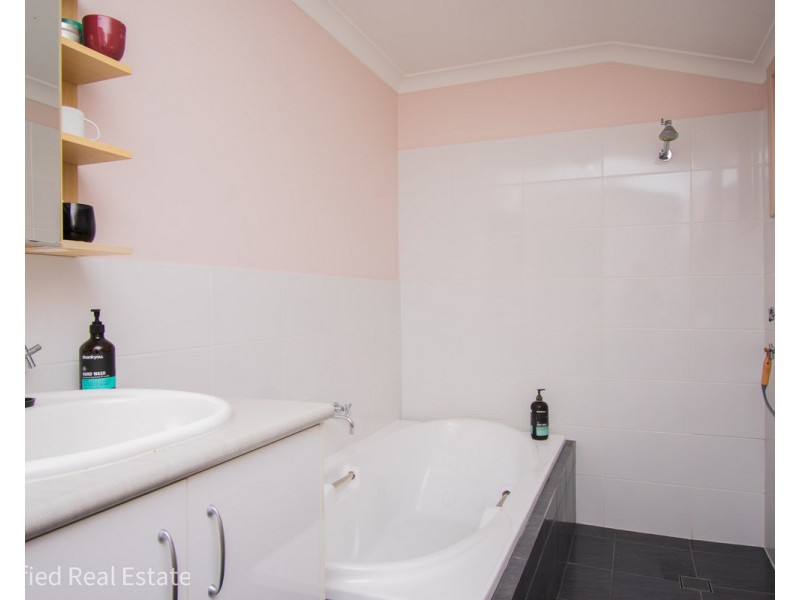 21 Nesbitt Road, Spencer Park WA 6330