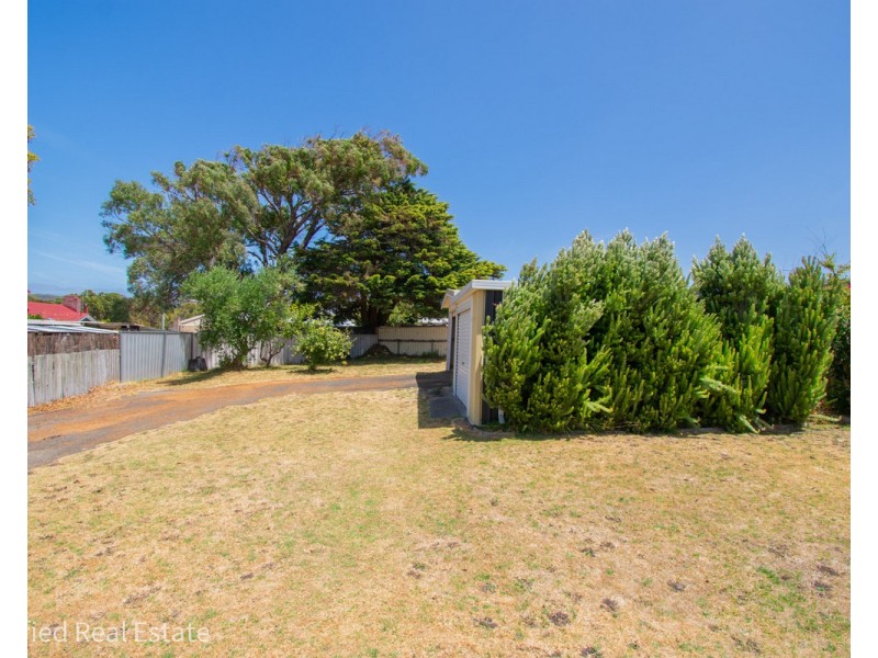 21 Nesbitt Road, Spencer Park WA 6330