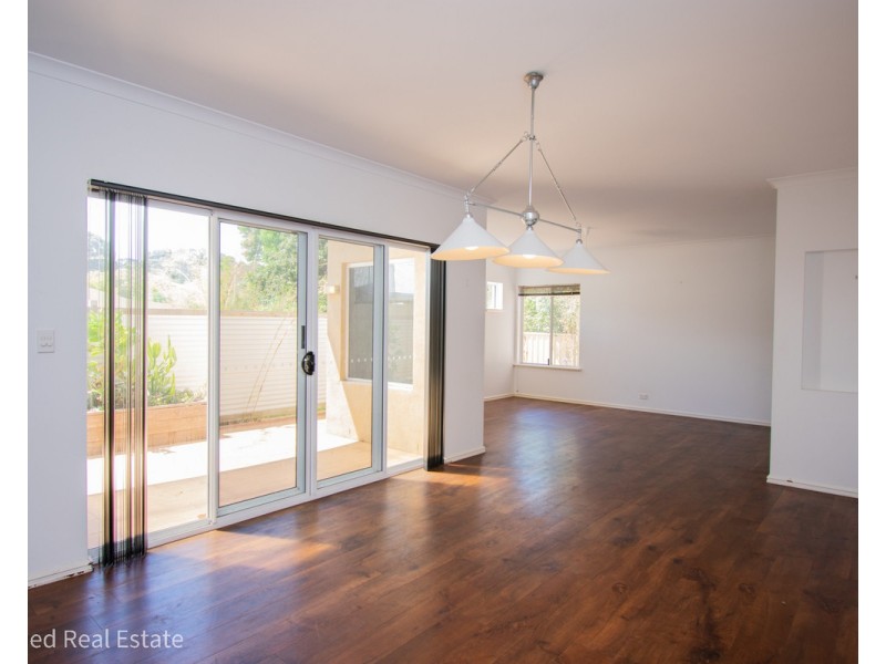 4a Bluff Street, Mira Mar WA 6330