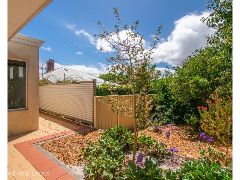 4a Bluff Street, Mira Mar WA 6330