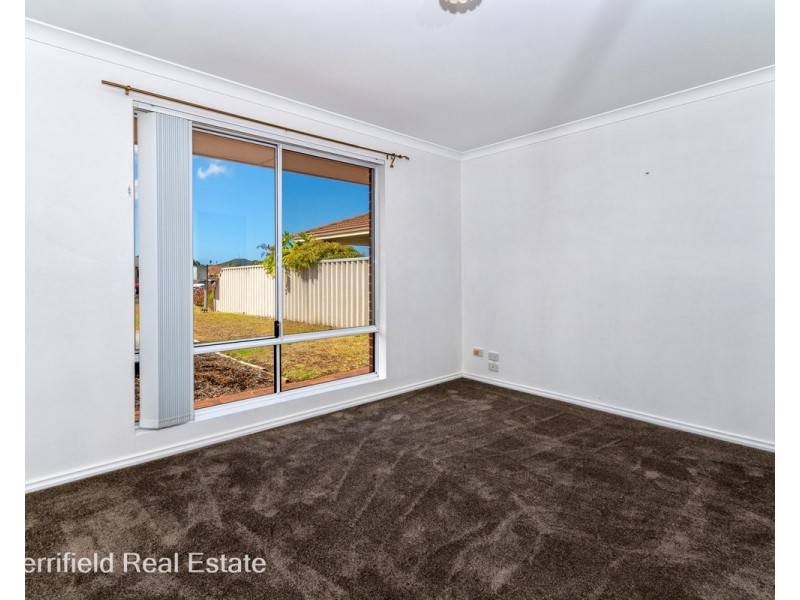 50A Sierra Crescent, Orana WA 6330