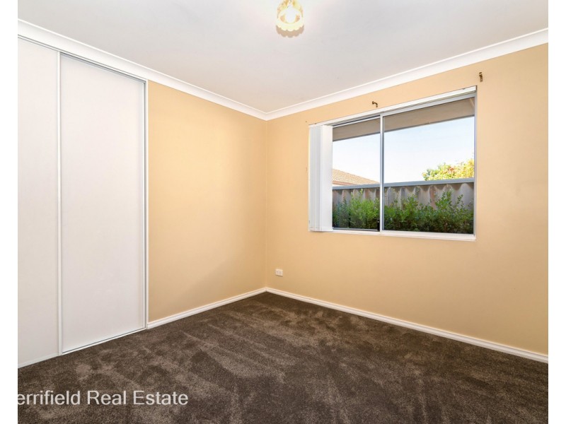 50A Sierra Crescent, Orana WA 6330