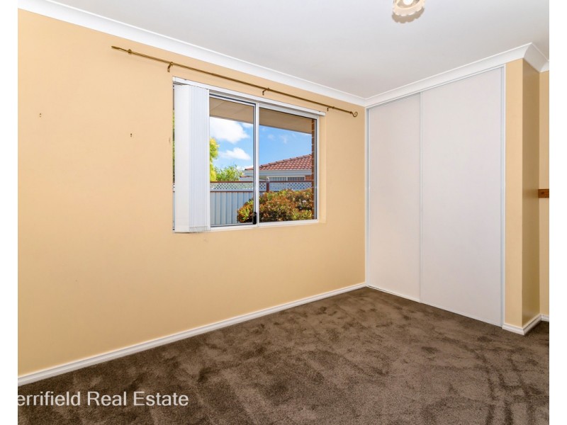 50A Sierra Crescent, Orana WA 6330