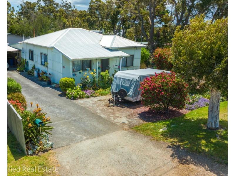 5 Lurline Street, Orana WA 6330