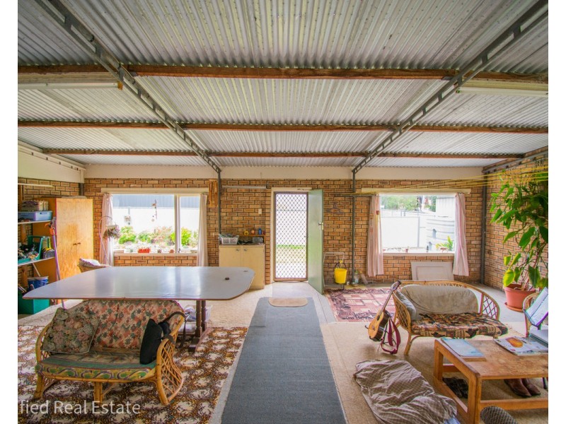 5 Lurline Street, Orana WA 6330