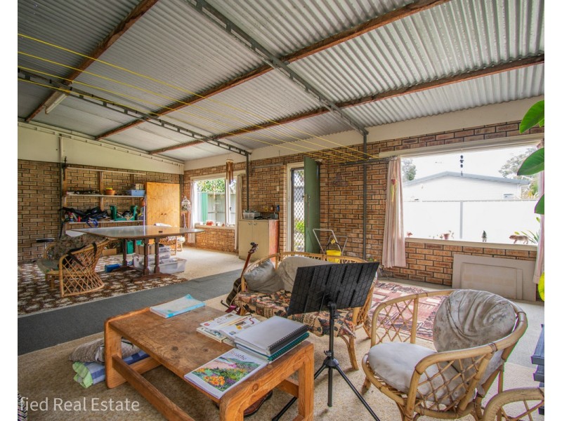 5 Lurline Street, Orana WA 6330